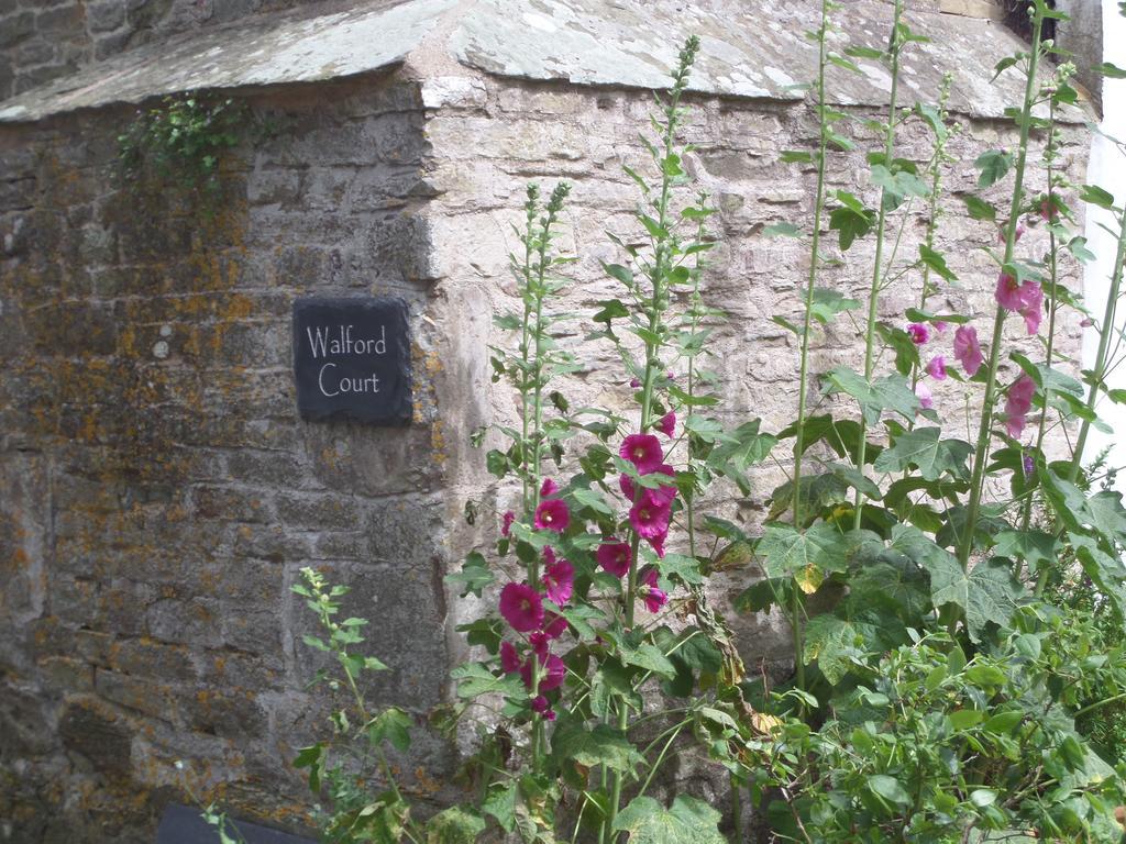 Walford Court Bed & Breakfast Leintwardine Exterior photo